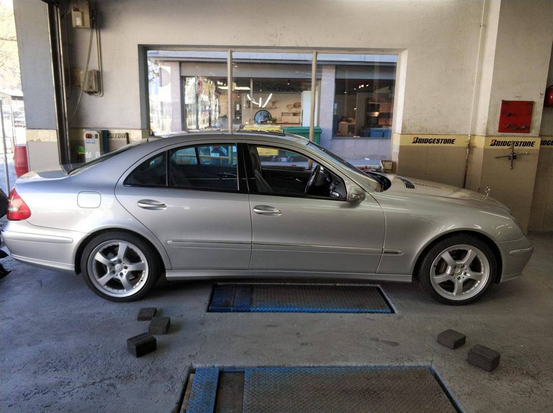 Mercedes E320 – llantas 20"